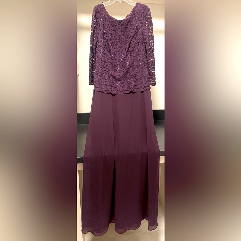 Alex Evenings Purple Eggplant Long Sleeve NWT dress size 8